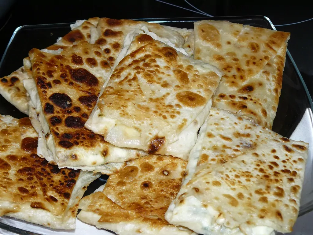 Пирожки из лаваша с начинкой, запеченные на сковороде