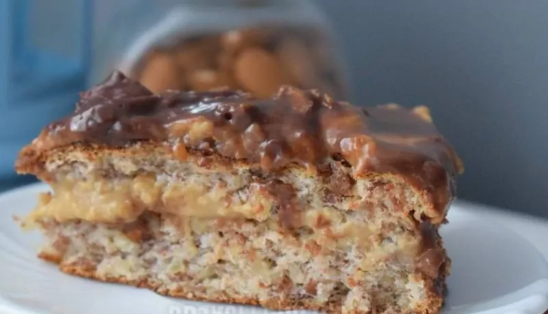 Naminiai tortai: Migdolinis tortas su Daim šokoladu tarsi Ikea