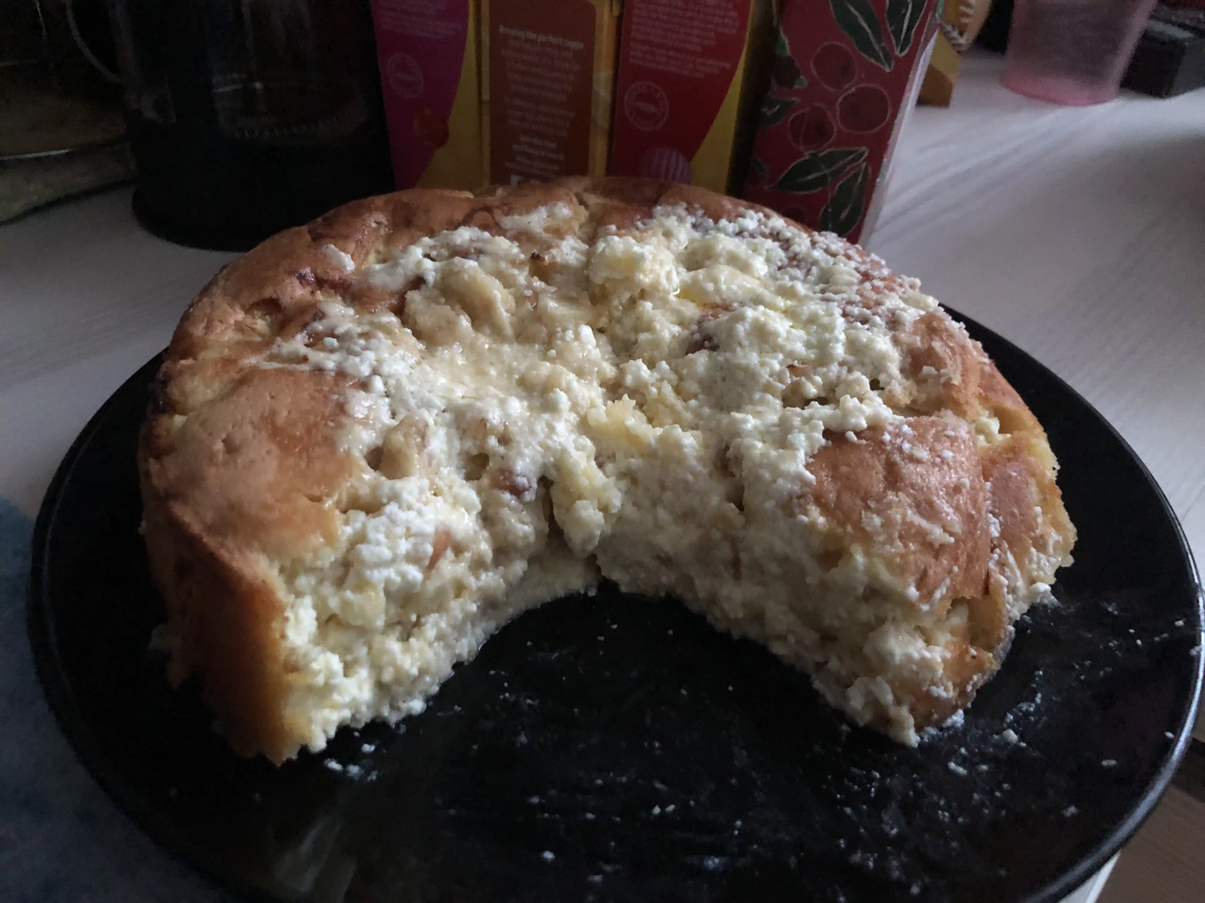 Obuolių pyragas "Šarlotė" su varške