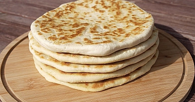 Турецкий хлеб, запеченный на сковороде