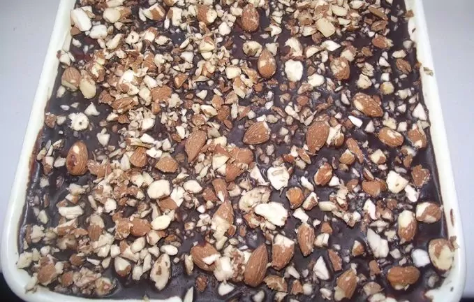 Sausainių – varškės sluoksniuotis