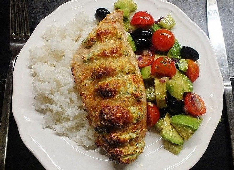 Chicken Steak with Ricotta Cheese and Spinach