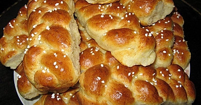 Varškinės pynutės - nuostabios minkštos bandelės
