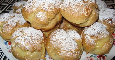 Plikyti pyragaičiai su citrinų kremu