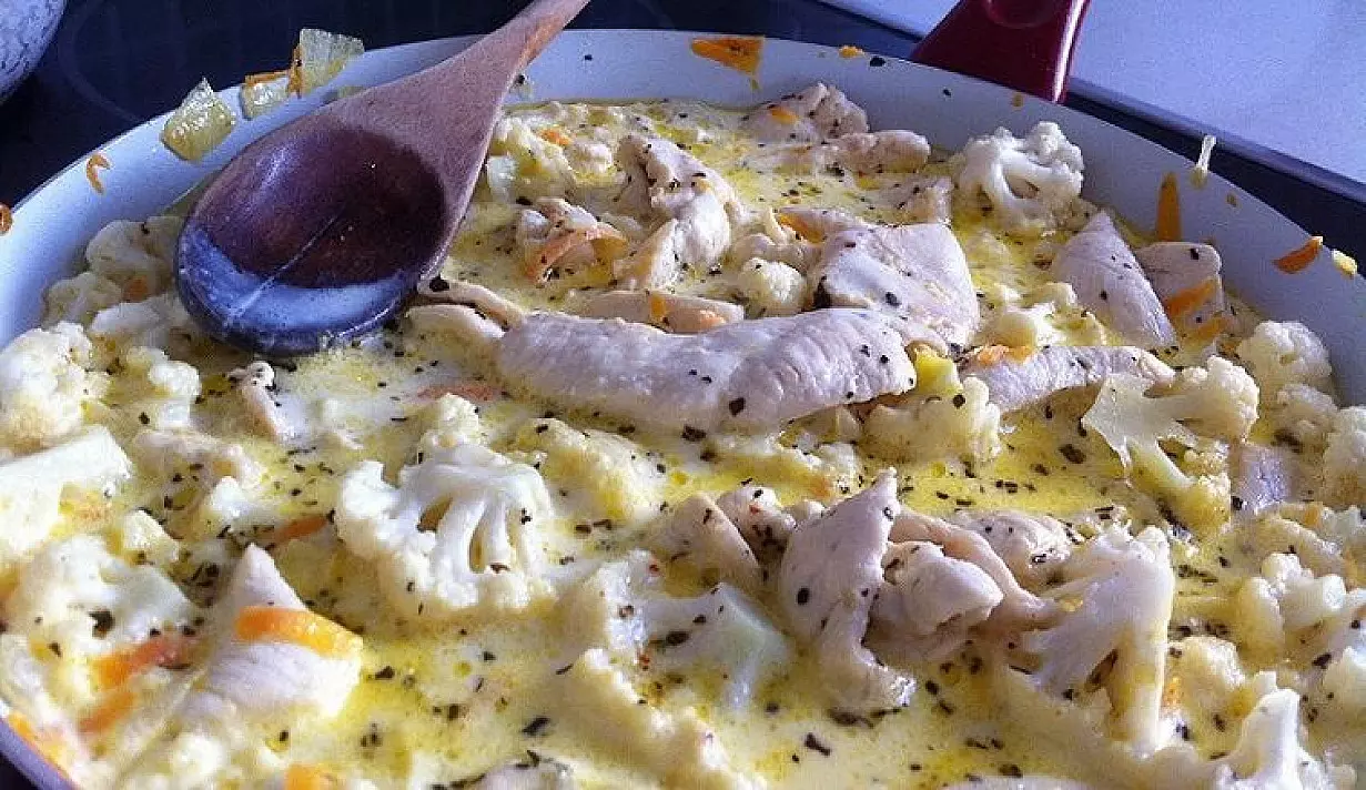Vištiena su kalafiorais