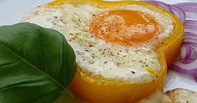 Kitoks paprikoje keptas kiaušinis