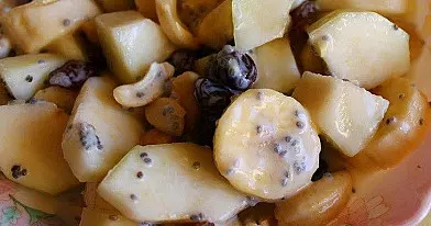 Sveiki pusryčiai - vaisių salotos su Chia pudingu