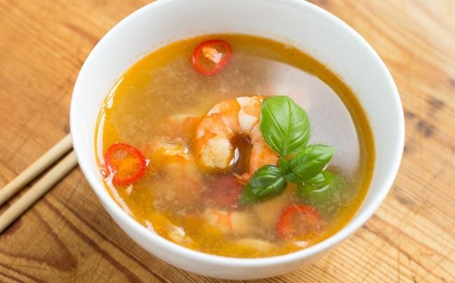 Jūros gėrybių sriuba Pietryčių Azijos motyvais