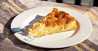 Paprastas, bet labai neprastas obuolių pyragas