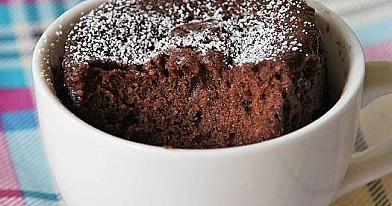 Greitas šokoladinis pyragas keptas puodelyje - mikrobangėje