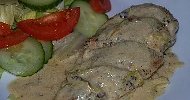 Vištienos krūtinėlė su grietinėlės padažu