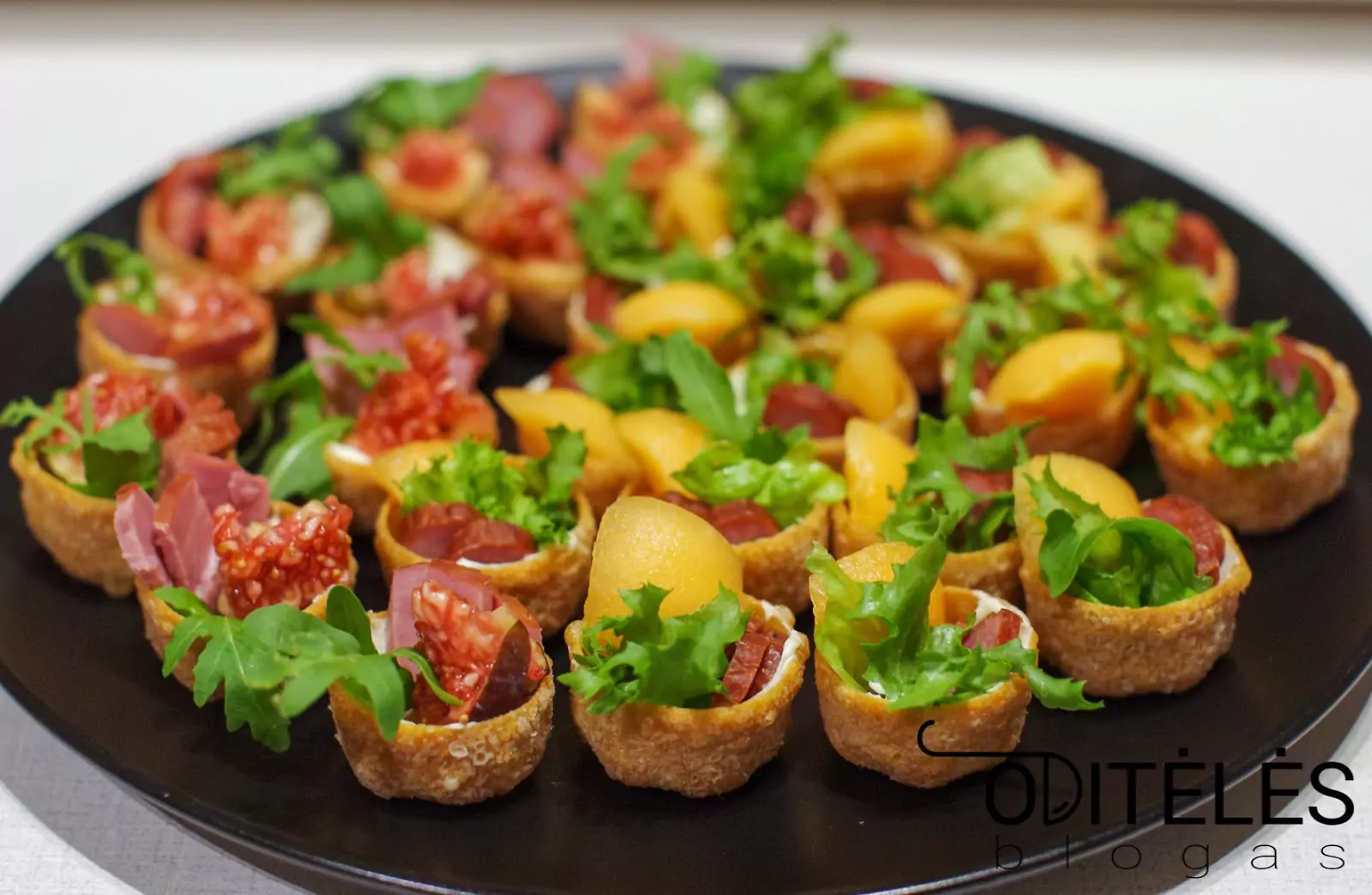 Тарталетки с начинкой - закуски для пикника, вечеринки или торжества