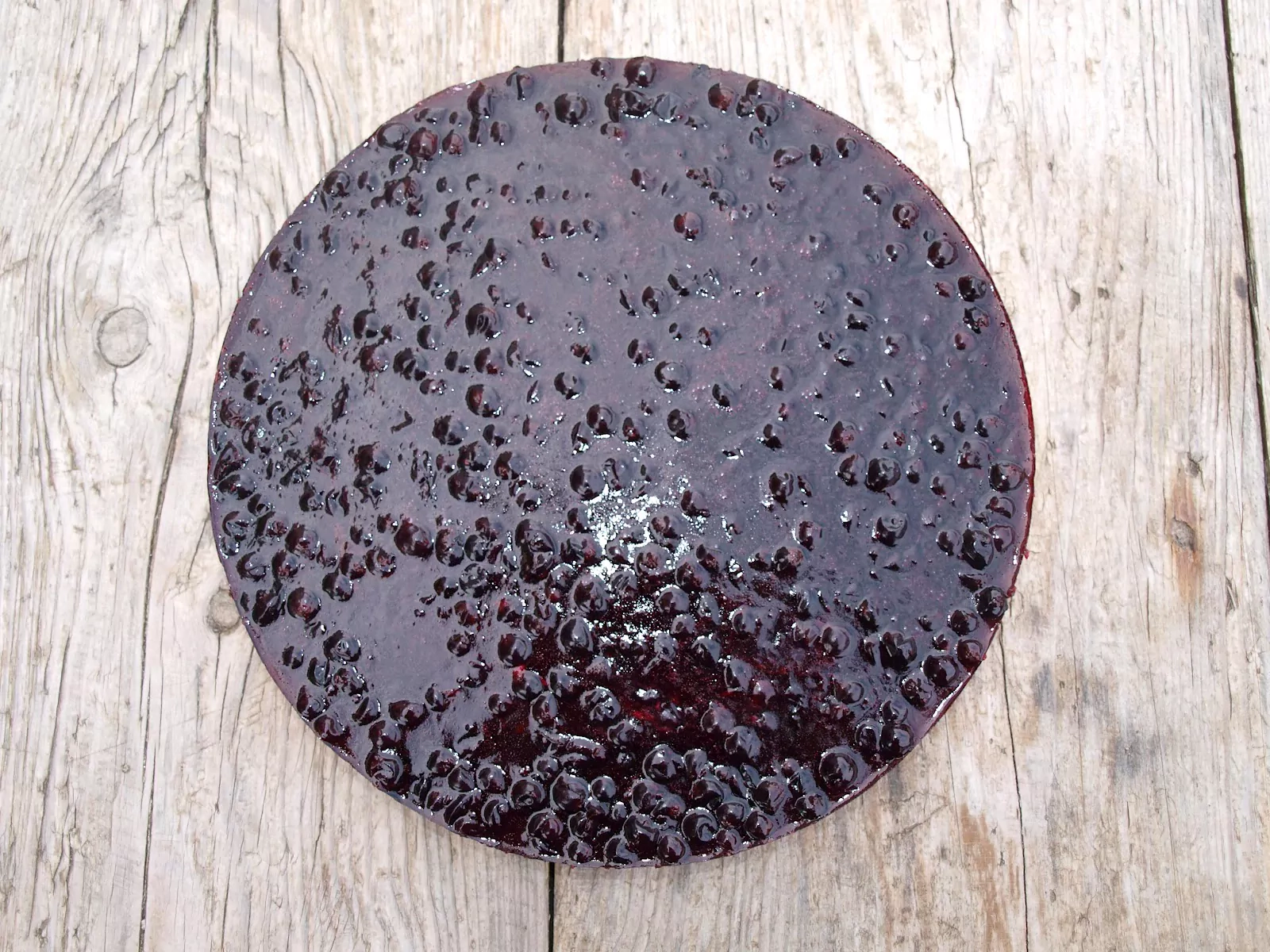 Творожный торт с черной смородиной