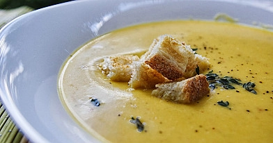 Вегетарианский тыквенный суп пюре со сливками