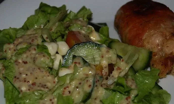 Vištienos kumpeliai su sūrio įdaru