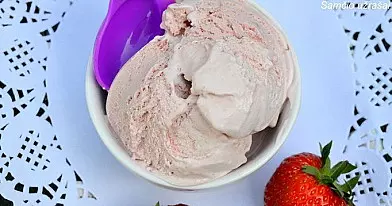 Strawberry ice-cream