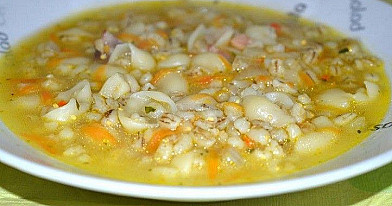 Perlinių kruopų ir makaronų sriuba