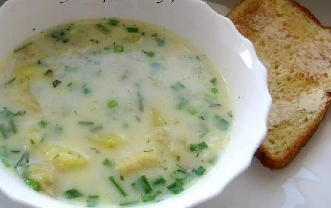 Tradicinė suomiška žuvienė (Finnish fish soup) su grietinėle