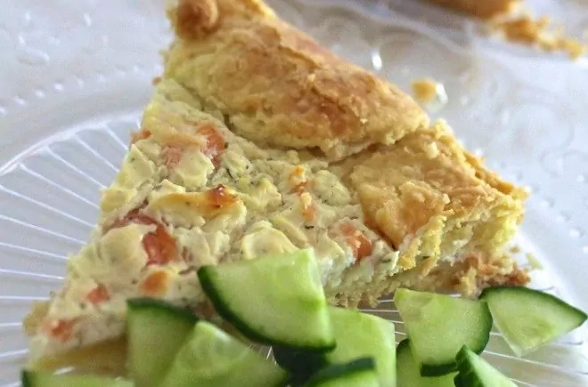 Lašišos ir kreminio sūrio pyragas