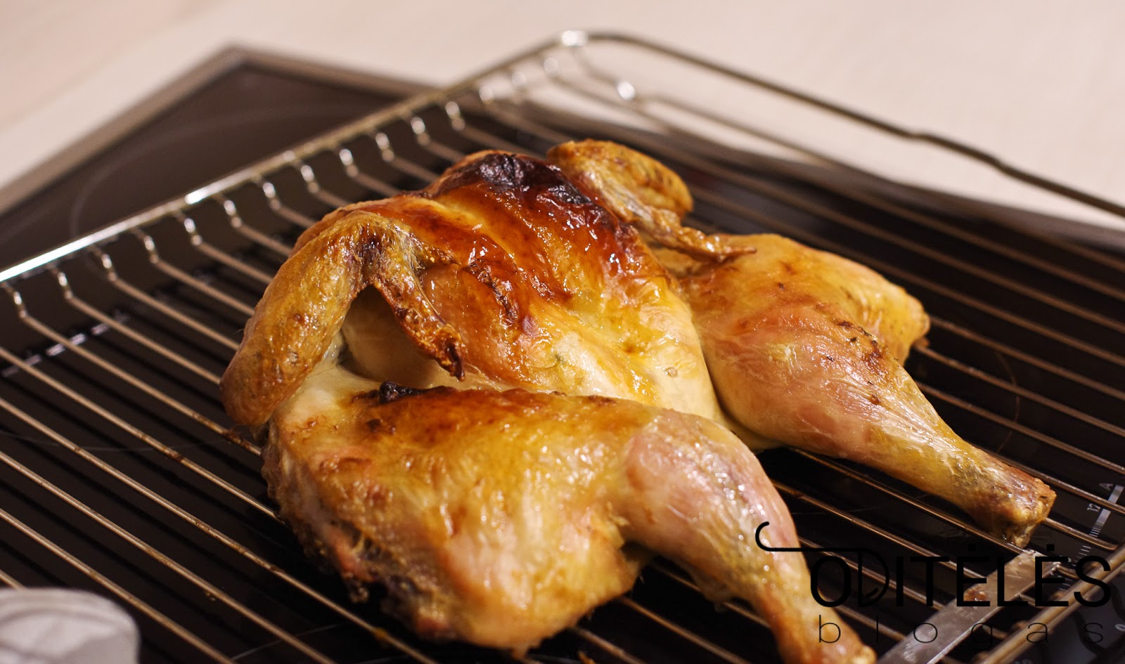 Хрустящая «жареная» курица в духовке