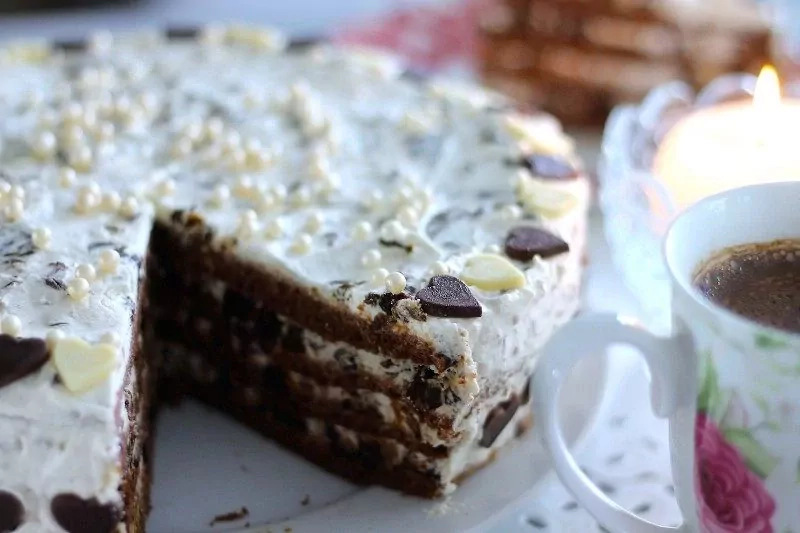 Tortas "Slyvos šokolade"